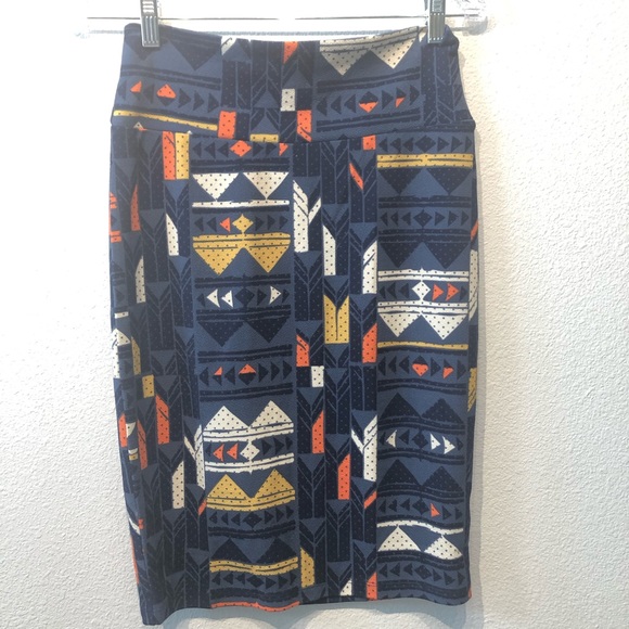 LuLaRoe Dresses & Skirts - LuLaRoe pencil blue pattern skirt new small Casie